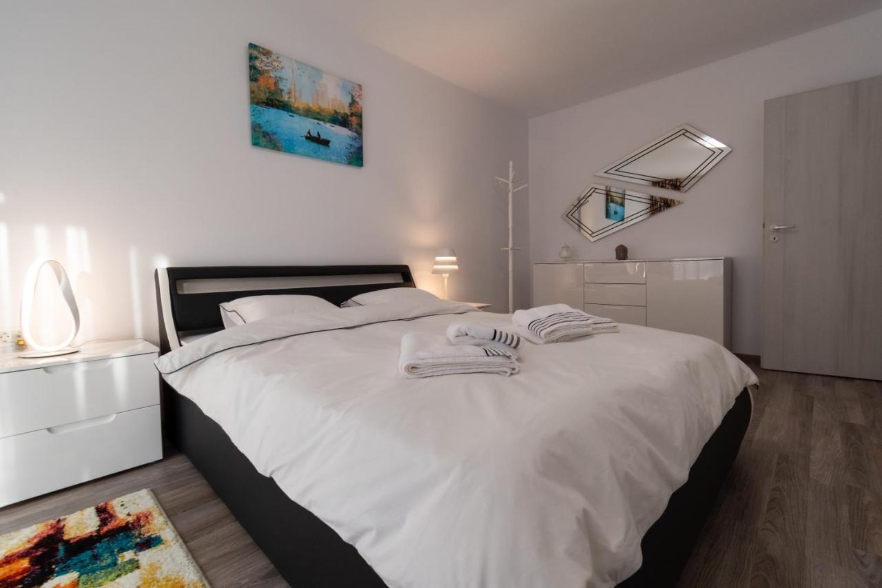 Appartement Transylvanian Apt. W/ Lrg. Terrace And Parking - Karpatenhaus Braşov